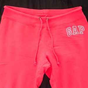 Hot pink GAP comfy pants💓🤩